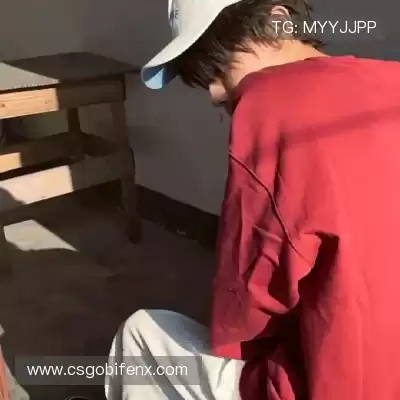 葛昀
